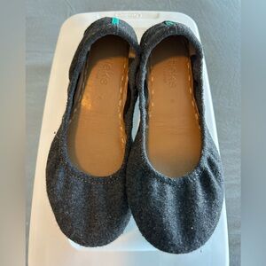 Tieks Grey Flannel Size 6